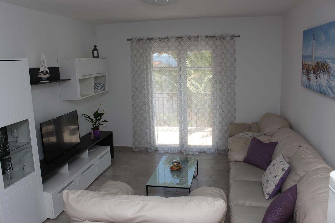 Apartmani Anna Trogir Exterior photo