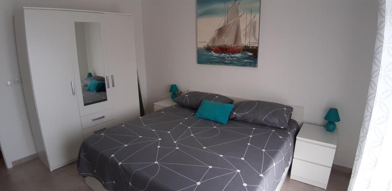 Apartmani Anna Trogir Exterior photo